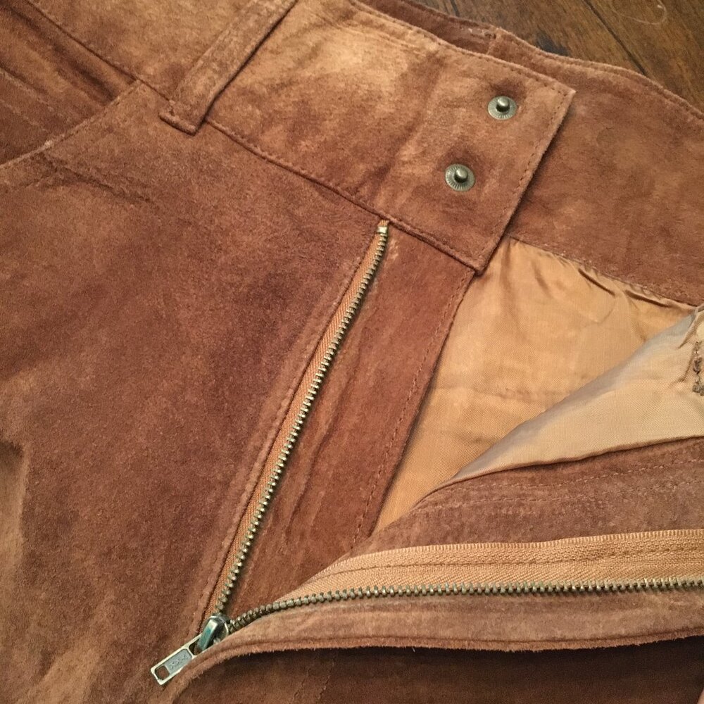 Vintage Express Genuine Leather High Waist Shorts - Picture 4 of 14